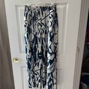 Swift Mid-Rise Wide Leg Pants